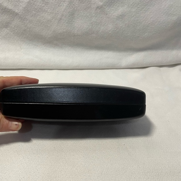 Lauren Ralph Lauren‎ Large Sunglass Case - Picture 2 of 6